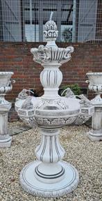 Beton fontein met spuwende kikkers 1m50, Tuin en Terras, Ophalen, Nieuw, Beton, Dierenbeeld