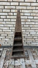 Decoratieve houten cd-, Antiek en Kunst, Antiek | Meubels | Kasten, Ophalen