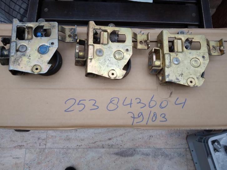 VW T3 Schuifdeurslot C-stijl nr. 253843604, 251843342, 79/83, Auto-onderdelen, Interieur en Bekleding, Volkswagen, Ophalen