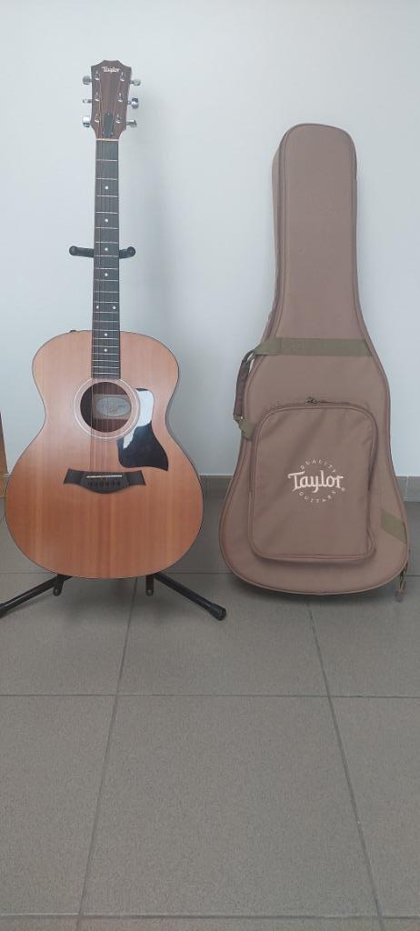 Taylor 114e, Muziek en Instrumenten, Snaarinstrumenten | Gitaren | Akoestisch, Zo goed als nieuw, Western- of Steelstringgitaar