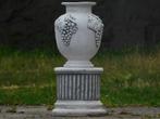 Tuinvaas Druiven op Sokkel - 54 cm - Steen, Tuin en Terras, Tuinvazen, Ophalen of Verzenden, Nieuw