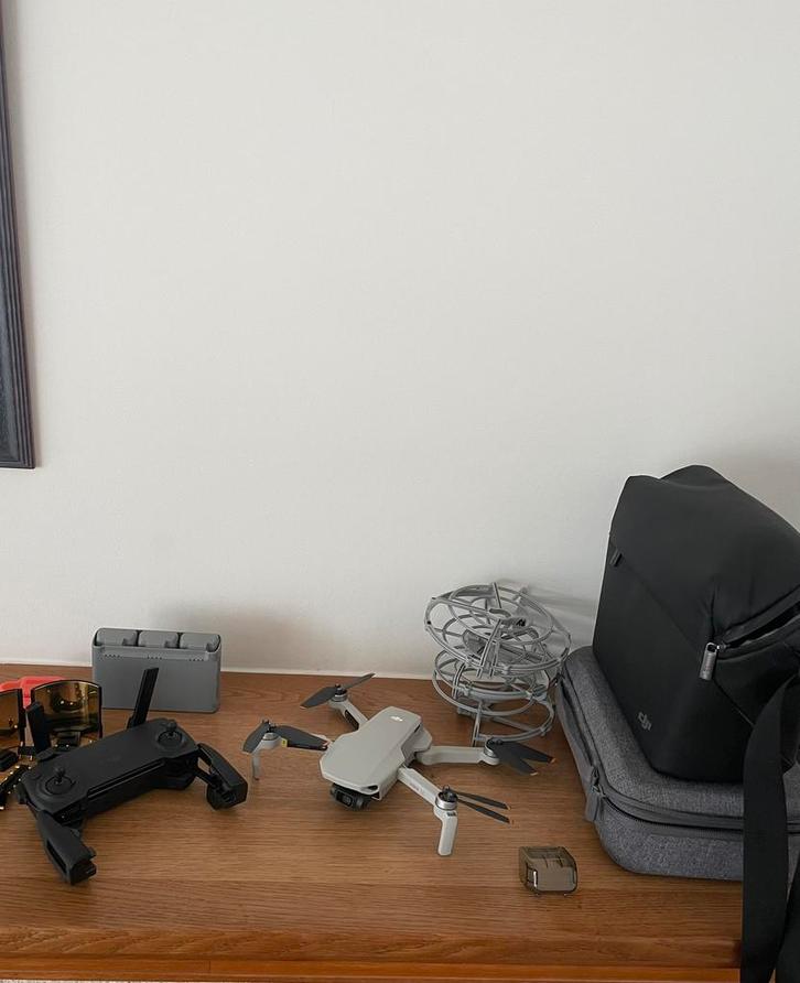 DJI Mini SE fly more combo + accessoires, TV, Hi-fi & Vidéo, Drones, Utilisé, Drone avec caméra, Qualité standard, DJI, Moins de 250 g