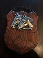 Sleutelrekje met paardenkoppen, Antiek en Kunst, Ophalen