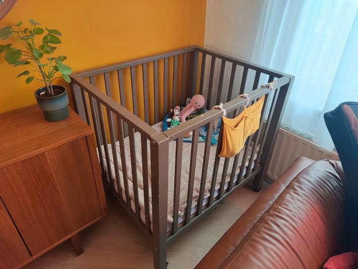 Mooie Box - babypark, Kinderen en Baby's, Babyparken, Gebruikt, Rechthoekig, In hoogte verstelbaar, Wieltjes, Ophalen