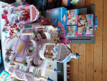 Playmobil princess kasteel 9879 + extras  beschikbaar voor biedingen