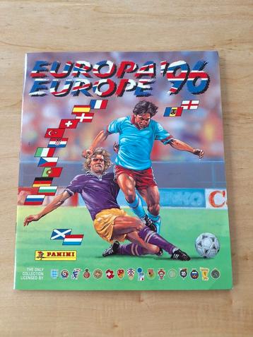 Volledig panini-album beschikbaar voor biedingen