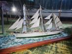Maquette de bateau Gorch Fock (plastique, bois, cordes et ti, Comme neuf, Enlèvement