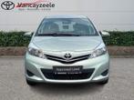 Toyota Yaris Comfort+cam+nav+AC, Euro 5, Zwart, Overige kleuren, Handgeschakeld