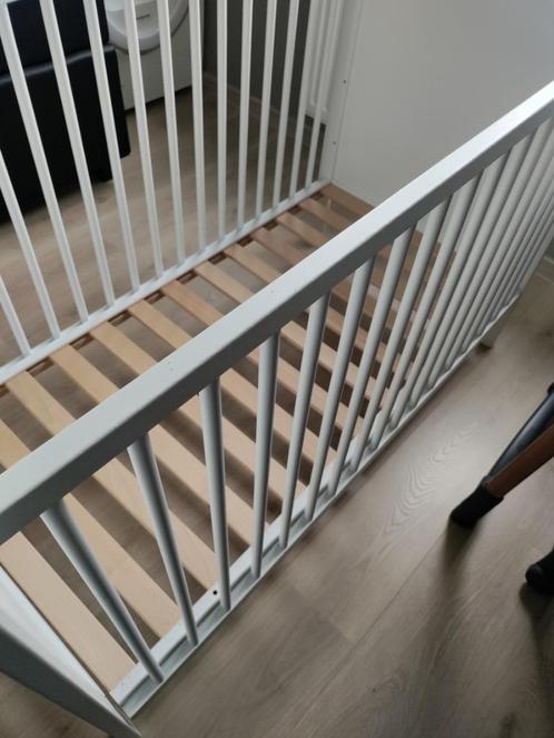 Babybedje + matras, Kinderen en Baby's, Babywiegjes en Ledikanten, Zo goed als nieuw, Ledikant, Ophalen of Verzenden
