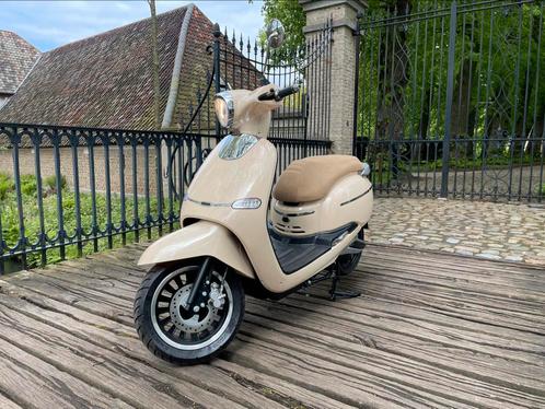 Elektrische Scooter, Fietsen en Brommers, Scooters | Overige merken, Zo goed als nieuw, Klasse A (25 km/u), Elektrisch, Ophalen of Verzenden