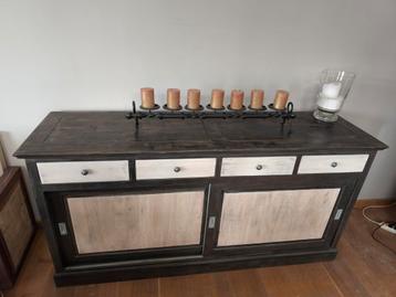 Magnifique dressoir/buffet en bois massif  beschikbaar voor biedingen