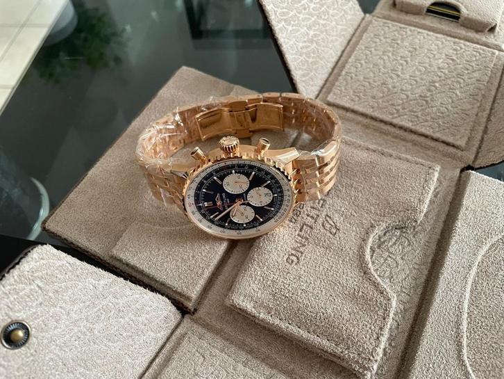 Breitling Navitimer 43 mm or rose NEUVE, Bijoux, Sacs & Beauté, Montres | Hommes, Neuf, Montre-bracelet, Breitling, Or, Or, Enlèvement
