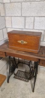 Oude singer naaimachine in hele goede staat, Antiquités & Art, Antiquités | Machines à coudre, Enlèvement