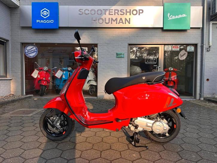 Vespa Sprint S 50cc 45Km/h ROSSO CORAGGIOSO, Fietsen en Brommers, Scooters | Vespa, Vespa S, Benzine
