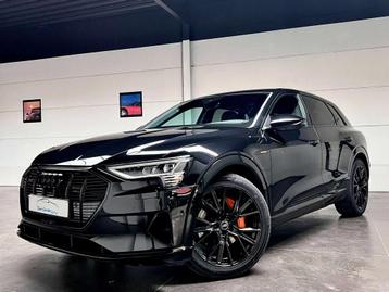 Audi e-tron 55 quattro S line / ALL Black m. 2023 (bj 2022) beschikbaar voor biedingen