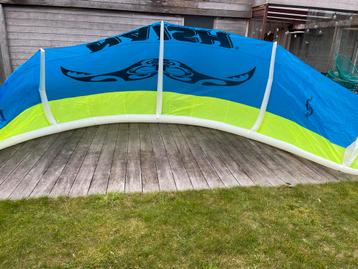 2x Kite surf planken  beschikbaar voor biedingen