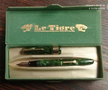 Le Tigre Conway Stewart Baby green. Stylo fountain Pen  box 