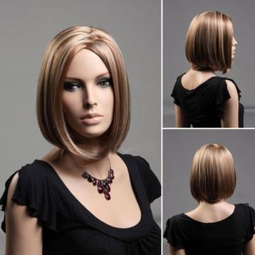 Luxe pruik bob model mix blond en bruin beschikbaar voor biedingen