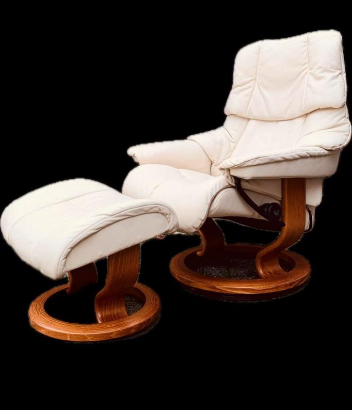 Mooie Stressless Relaxzetel met voetenbankje, Huis en Inrichting, Fauteuils, Zo goed als nieuw, Hout, Leer, Ophalen of Verzenden