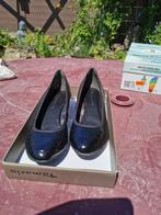 Tamaris Wortmann Lage Zwarte schoenen Mt 39 - UK 6, Kleding | Dames, Schoenen, Tamaris, Schoenen met lage hakken, Zwart, Nieuw