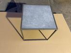 BIJZETTAFELTJE KUBUS 470 MM, Minder dan 55 cm, Metaal of Aluminium, Vierkant, Zo goed als nieuw