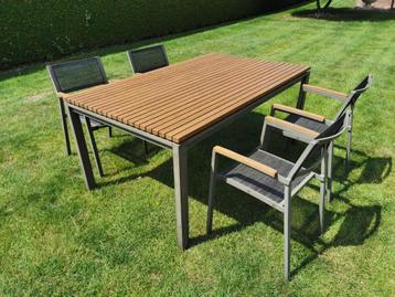 Teak tuinset beschikbaar voor biedingen