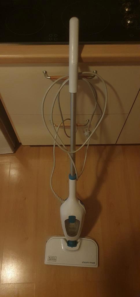 BLACK+DECKER Balai Vapeur 1300 W, Réservoir : 500 ml., Huis en Inrichting, Schoonmaakartikelen, Mop of Dweil, Ophalen