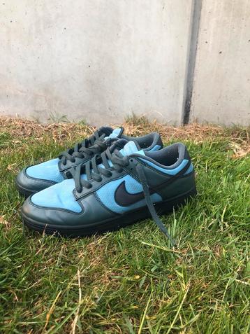 Dunk low Retro SE beschikbaar voor biedingen