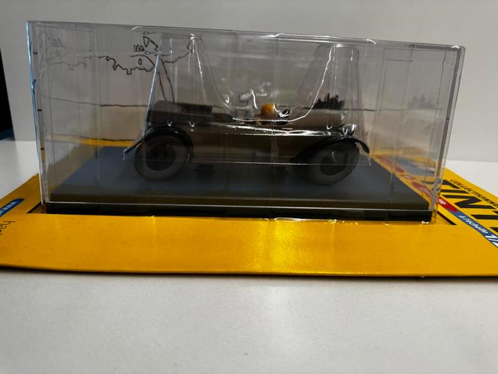 Kuifje auto 1:24 mercedes uit kuifje en de sovjets nr 31, Verzamelen, Stripfiguren, Nieuw, Kuifje, Ophalen of Verzenden
