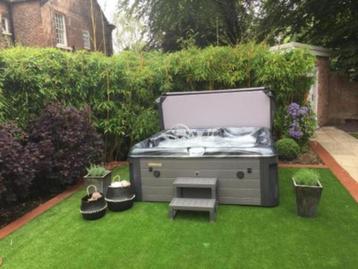  Promo -45%💦jacuzzi deluxe neuf ,4 et 5/6/7 personnes beschikbaar voor biedingen
