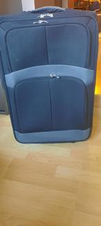 koffer  op wieltjes NIEUW, Handtassen en Accessoires, Koffers, Uitschuifbare handgreep, Nieuw, Zacht kunststof, 35 tot 45 cm