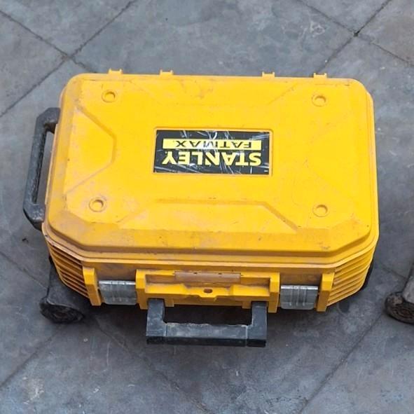 Stanley Fatmax gereedschapskoffer, Doe-het-zelf en Bouw, Gereedschapskisten, Gebruikt, Ophalen