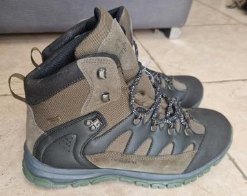 Nieuwe Wandelschoenen Berchem maat 43 beschikbaar voor biedingen