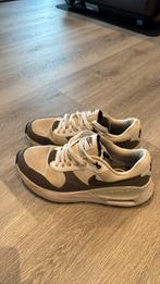 Chaussures garcon Nike AirMax pointure 42,5 beige gris kaki, Kleding | Heren, Schoenen, Ophalen, Gedragen, Nike, Sneakers