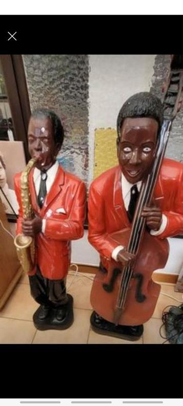 2 figurines musicien