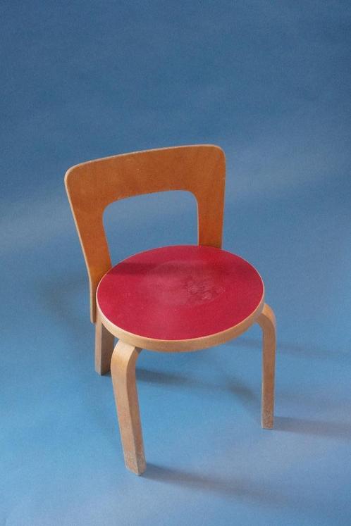 Chair N65 Children's, Alvar Aalto for Artek, Huis en Inrichting, Stoelen, Gebruikt, Hout, Overige materialen, Rood, Ophalen of Verzenden