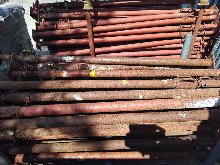 Stippen schoren stutten 1m 60 tot 2 m 95, Doe-het-zelf en Bouw, Steigers, Ophalen