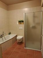 Complete badkamer in zeer nette staat - zelf uit te breken, Ophalen, Zo goed als nieuw, Met bad