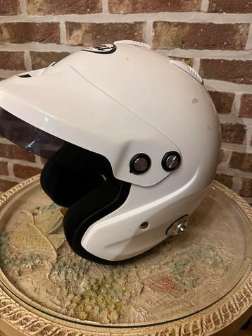 Arai helm autosport beschikbaar voor biedingen