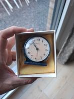 Beau petit reveil swiza en metal avec sa boîte d'origine, Ophalen of Verzenden