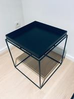 HAY TRAY TABLE SMALL - TRÈS BON ÉTAT, Maison & Meubles, Tables | Tables d'appoint, Comme neuf, Moins de 45 cm, Métal ou Aluminium