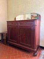 Dressoir met spiegel, Ophalen