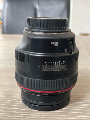Canon EF 85mm 1.2 L USM beschikbaar voor biedingen