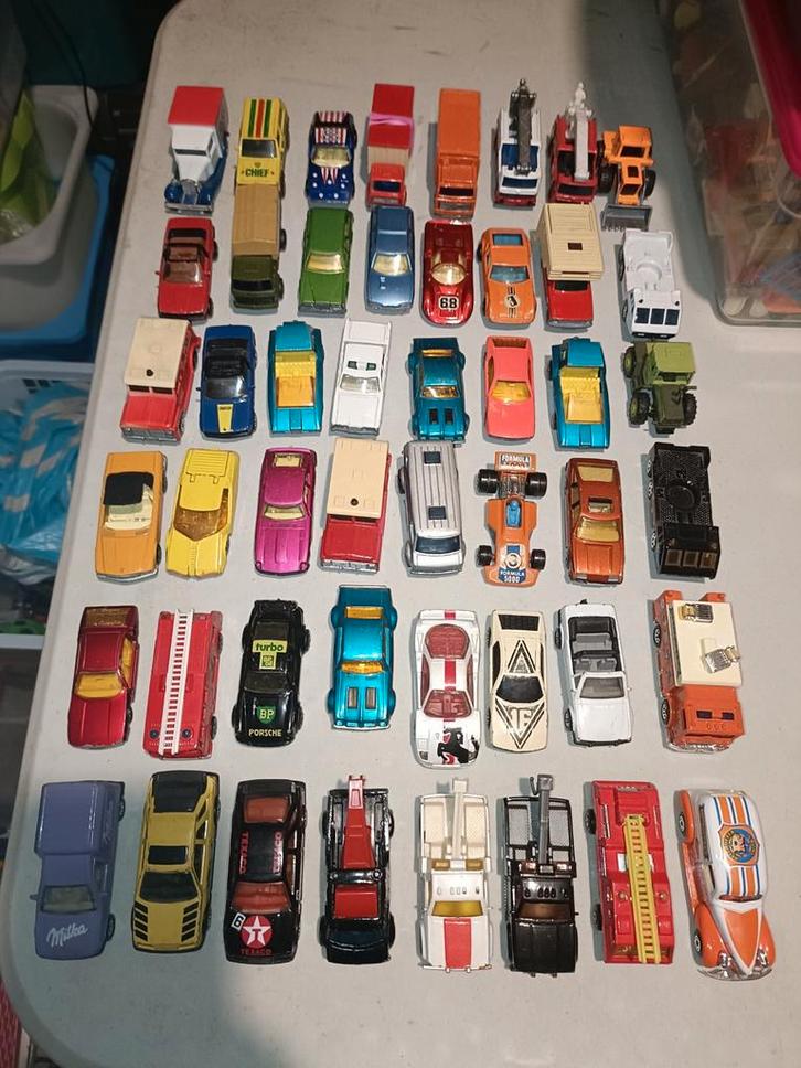 Meer dan 565 klassieke en recente auto's en voertuigen, Hobby en Vrije tijd, Modelbouw | Auto's en Voertuigen, Zo goed als nieuw