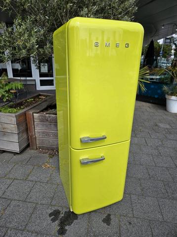 Réfrigérateur Lime Green Smeg, livraison disponible