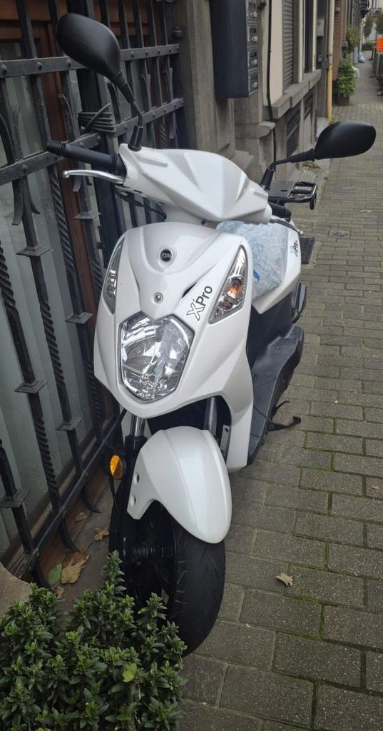 Sym Xpro, Fietsen en Brommers, Scooters | SYM, Zo goed als nieuw, Overige modellen, Klasse B (45 km/u), Benzine, Ophalen