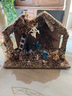 Grote kerststal met figuren in prima staat, Diversen, Kerst, Ophalen of Verzenden, Zo goed als nieuw
