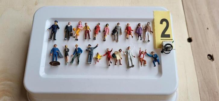 60 stuks faller preiser supermooie figuren  1 euro per stuk, Hobby en Vrije tijd, Modeltreinen | H0, Zo goed als nieuw, Ophalen of Verzenden