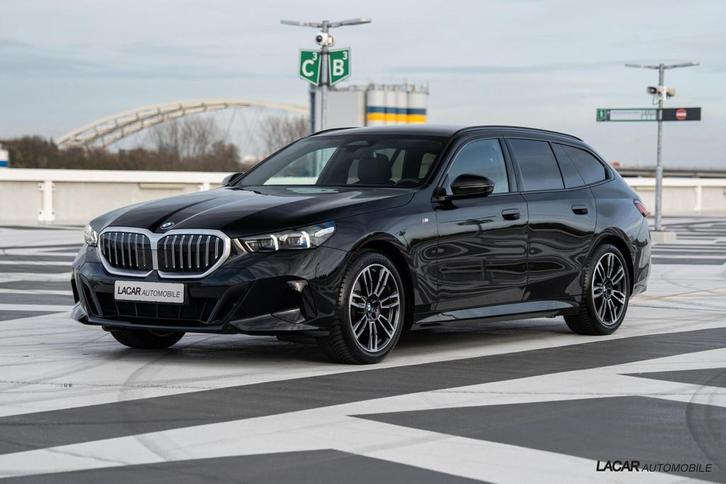 BMW 5-serie Touring 520i I M Sport I H&K I Pano I, Auto's, BMW, Te koop, 5 Reeks, 360° camera, ABS, Achteruitrijcamera, Adaptive Cruise Control