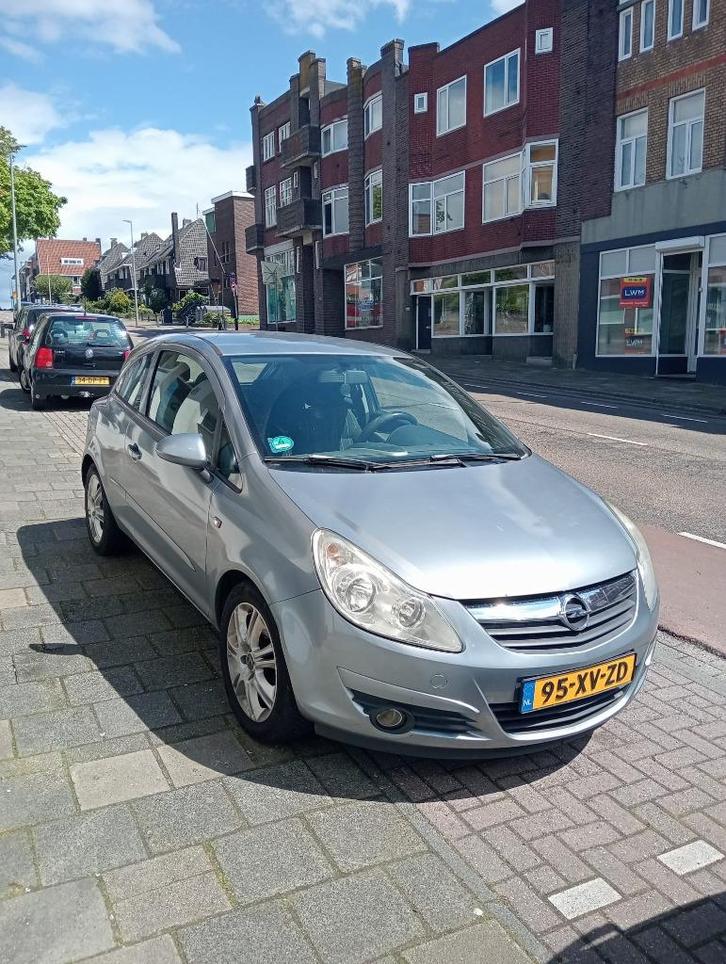Opel Corsa 1.2i, Auto's, Opel, Bedrijf, Corsa, ABS, Airbags, Airconditioning, Boordcomputer, Centrale vergrendeling, Climate control